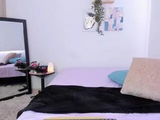 sara_laurent on Flirt4Free 